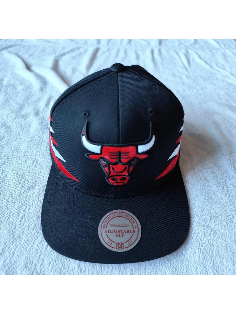 Mitchell & Ness Chicago Bulls Sharktooth Adjustable Snapback Hat Cap "One Size